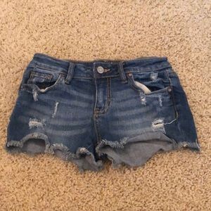 never worn tillys shorts